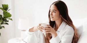 HOW CBD CAN HELP TO IMPROVE MOOD